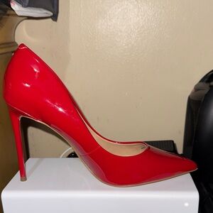 Steve Madden Glossy Red Heels With matching clutch included